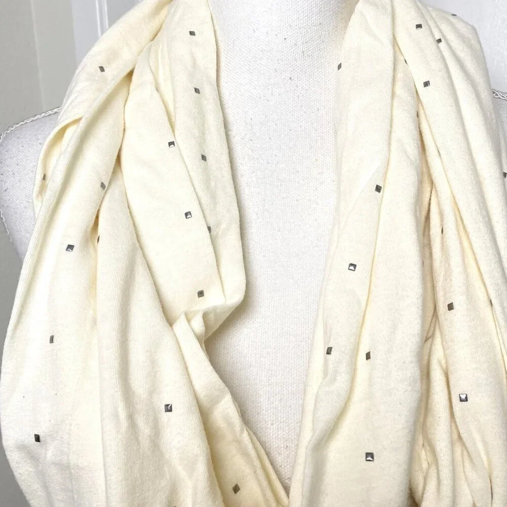 Vintage Juicy Couture Ivory Infinity Scarf Metal Embellishments. B8